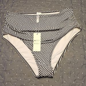 Cup she high waist swim bottoms size large NWT
